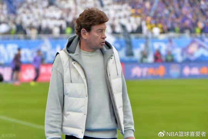 海港后防大换血，超级杯雨战国安，谁将笑傲南京？|上海海港|北京国安|卫冕冠军|穆斯卡特|贺惯_新浪体育_新浪新闻