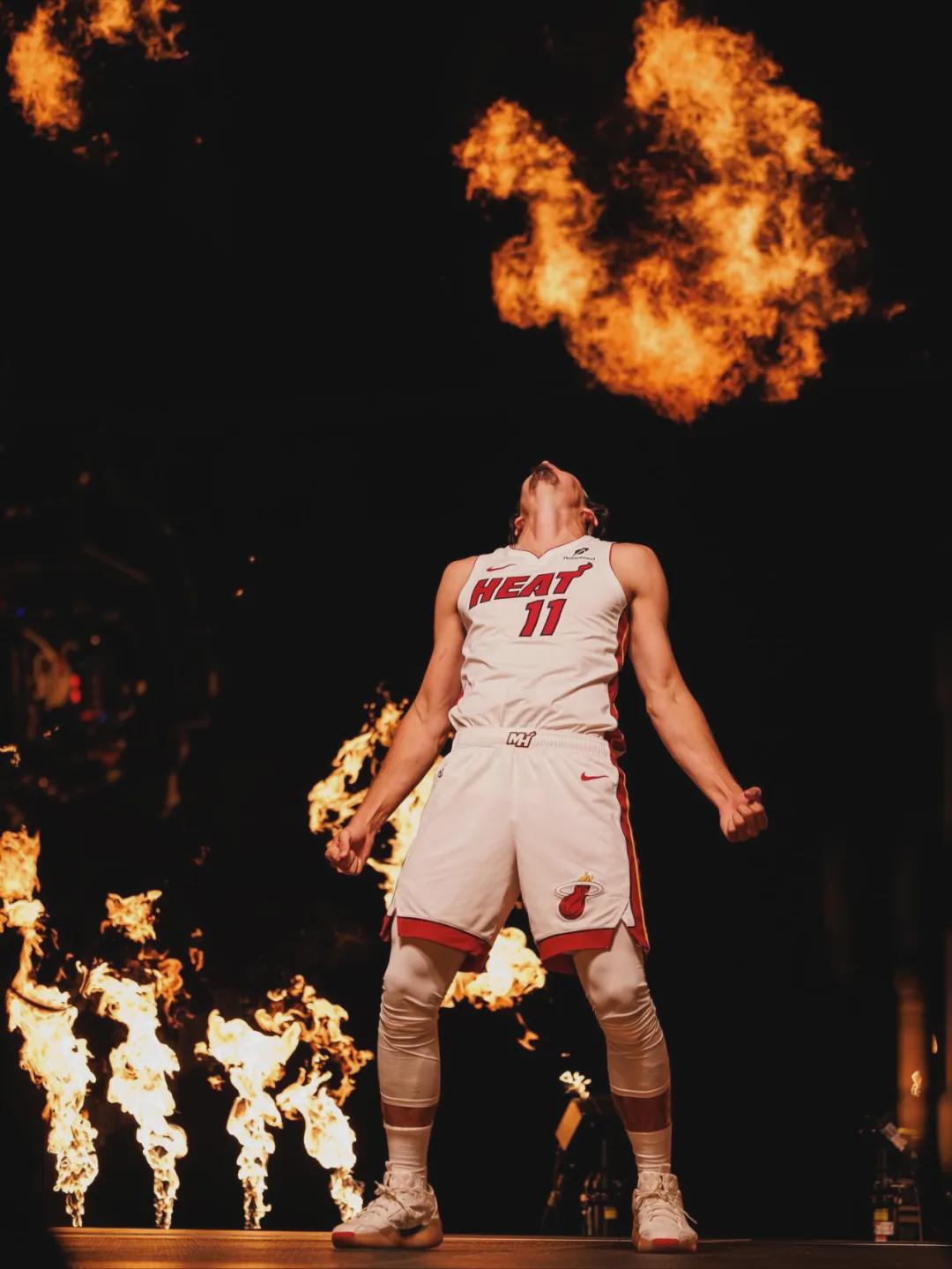 S15下注网站-12次20+！领跑全联盟！提前锁定大合同