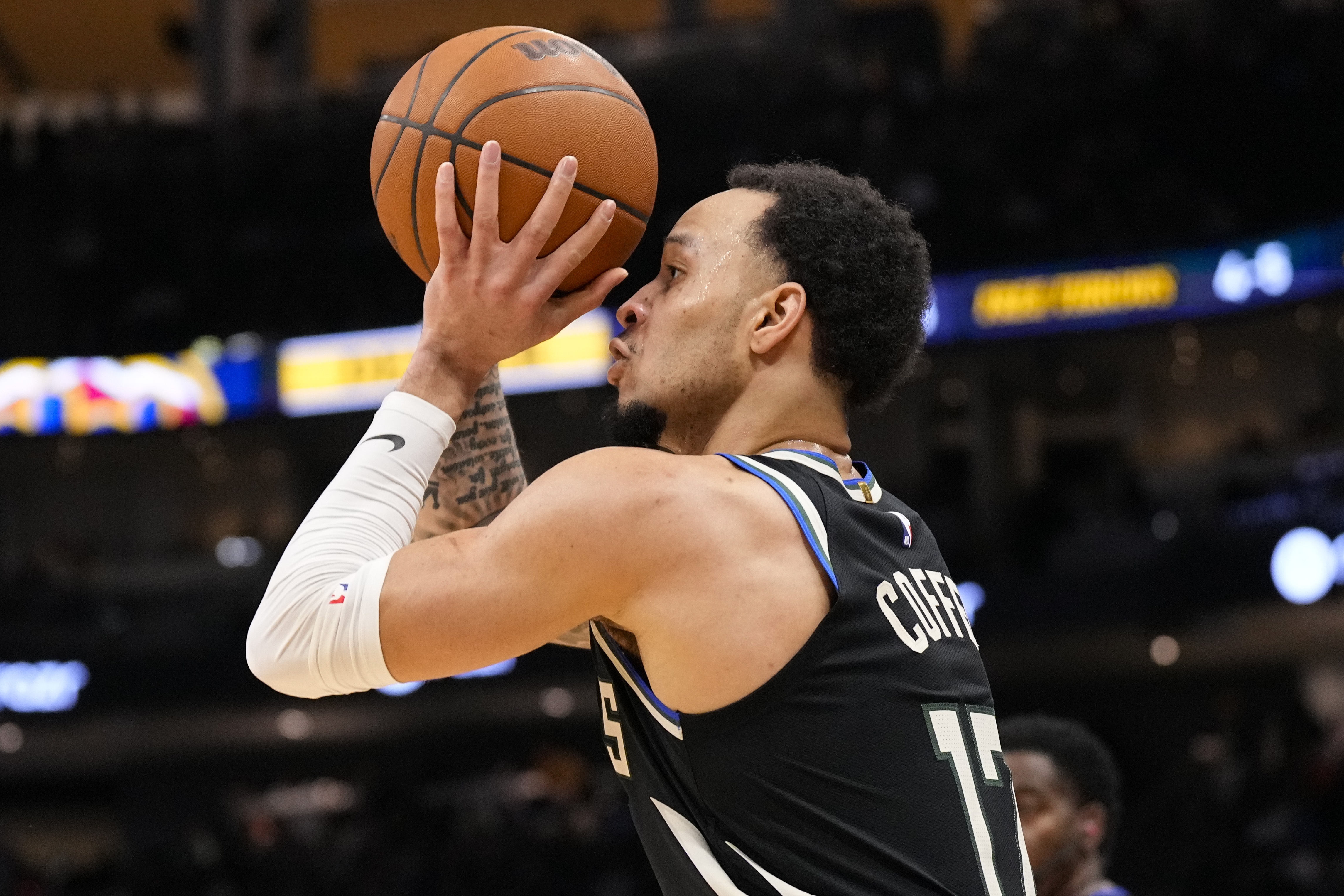 s15投注-理查兹&amp;科尔·安东尼三方交易评级：太阳B 雄鹿B- 公牛B