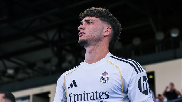 s15竞猜-姆总伤愈战曼城！皇马大名单连刮4张18岁彩票，底牌有多硬？