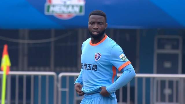 2-1，河南队负分清零，姆布拉4个单刀只打进1球 乔迪毫无防守体系