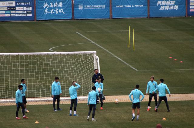 lol竞猜-直击江苏队停运之前最后一练 21棵“青松”见证历史